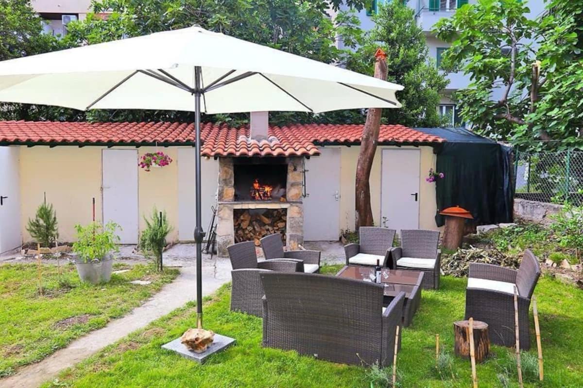 Split Central Retreat Екстер'єр фото